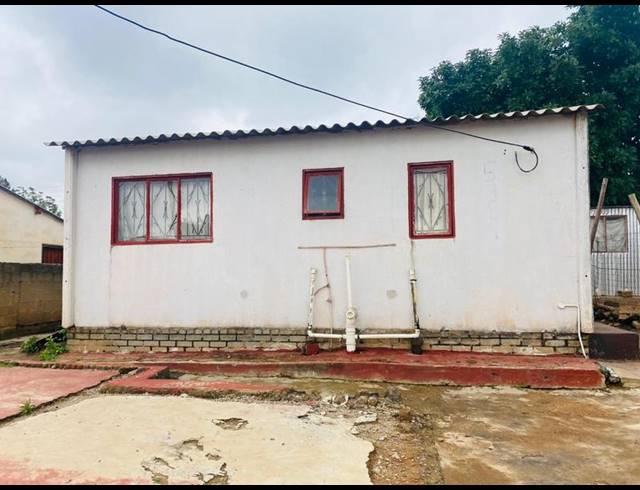 2 BEDROOM HOUSE FOR SALE IN KAALFONTEIN
